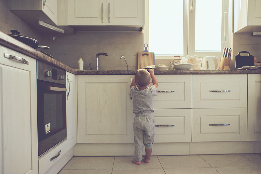 How long can you leave a child alone in Florida?